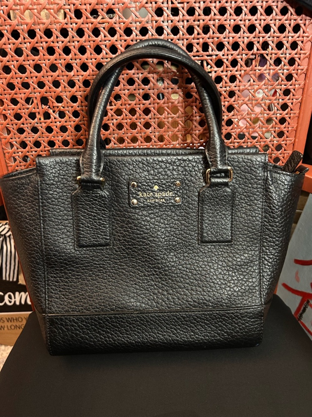 Like New Kate Spade Pebbles Leather Tote with Strap